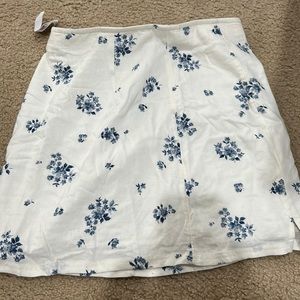 Brand new never been worn skirt!